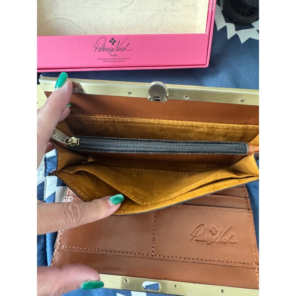 Patricia Nash Floral Leather Frame Wallet RFID Blocking 10 Card Slots NWOT - Picture 4 of 7